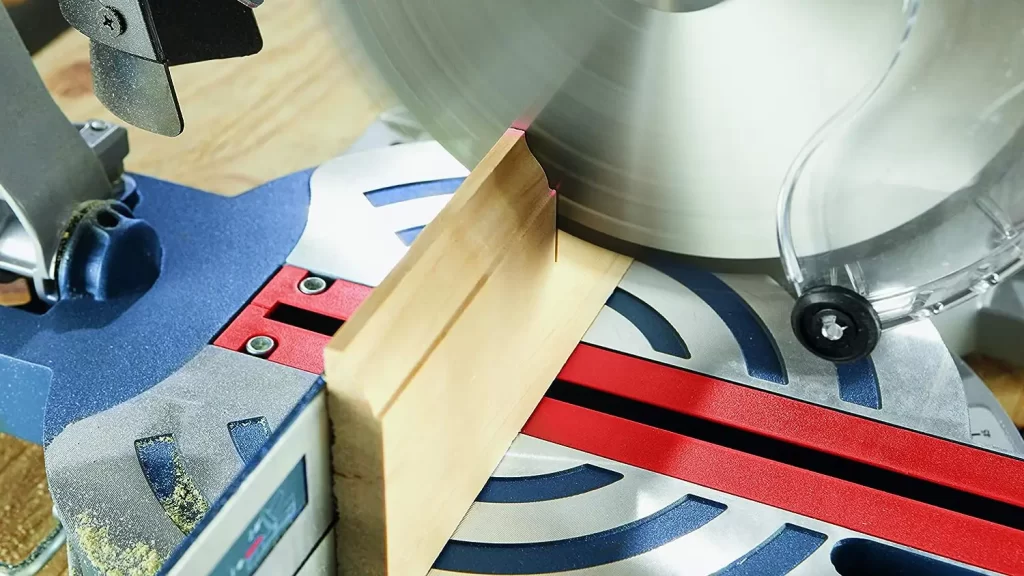 🔄 Conocer las RPM de una ingletadora es fundamental para garantizar cortes precisos, seguridad, selección adecuada del disco y eficiencia en tus trabajos de carpintería. DESCUBRELAS AQUI!!