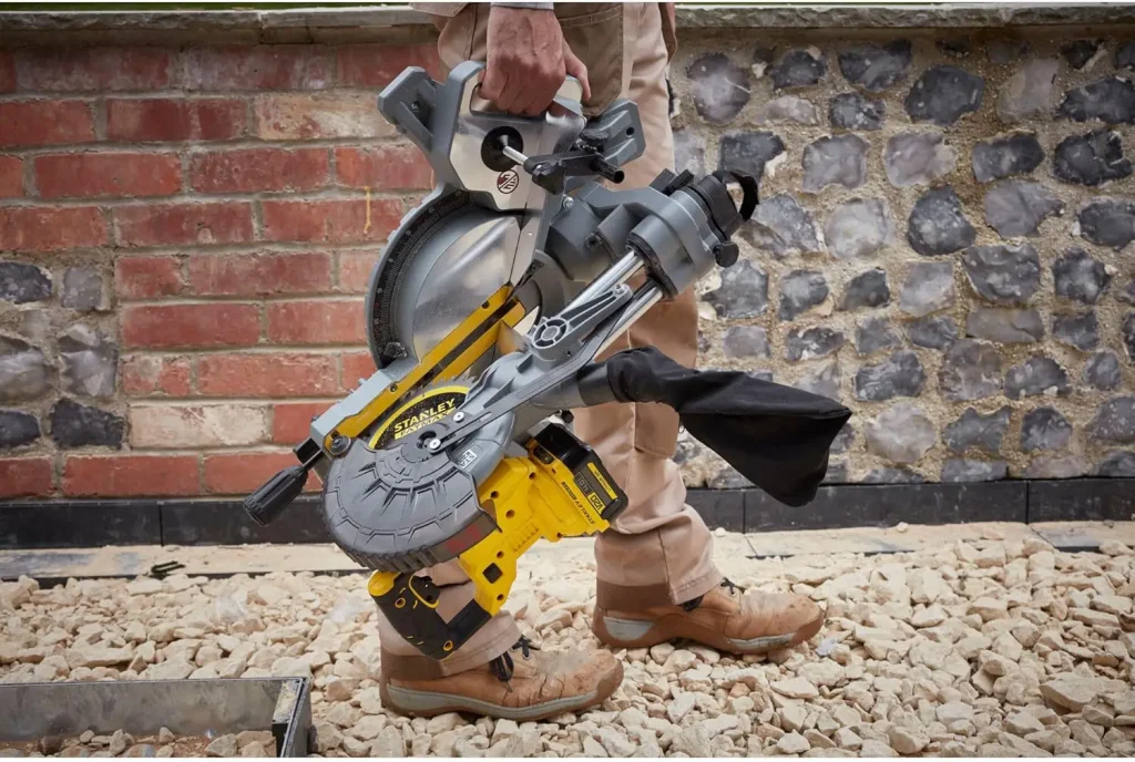 🟣 Diseño compacto de ingletadora Stanley ideal para trabajo casero. ENTRA AHORA ! ! !